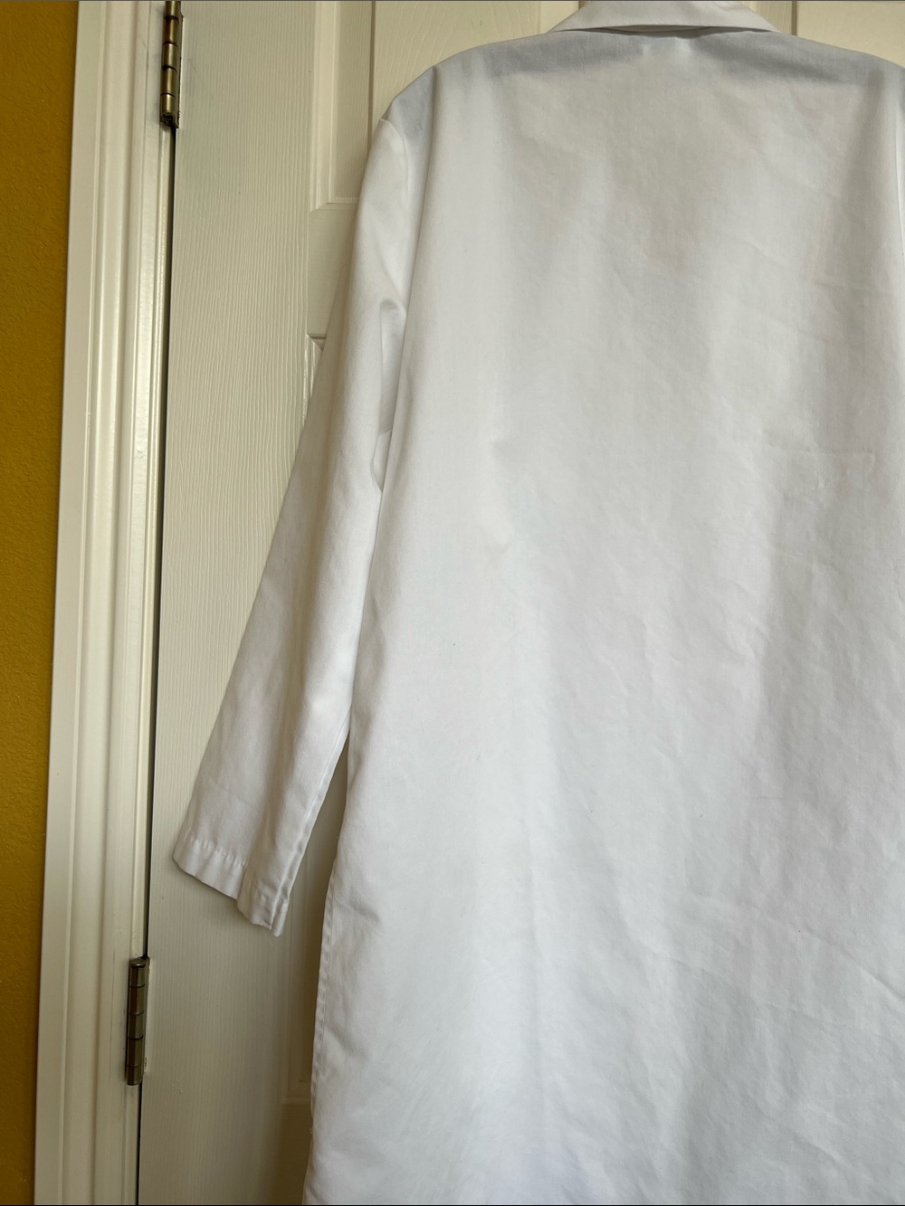 Medical Lab Coat - Picture 5 of 11
